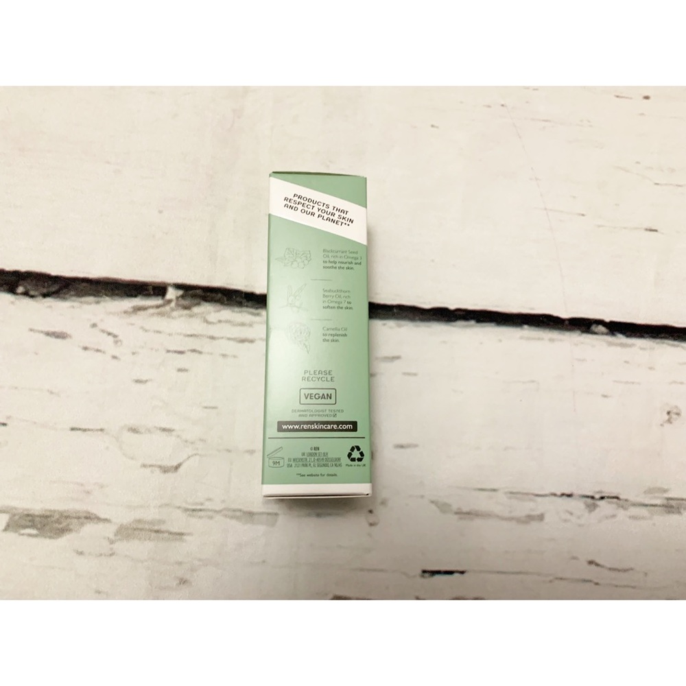 REN Clean Skincare Evercalm - Picture 2 of 7